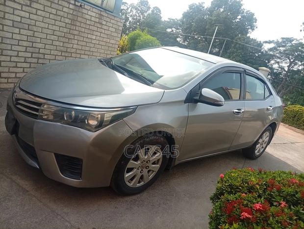 Toyota Corolla 2014 Gray
