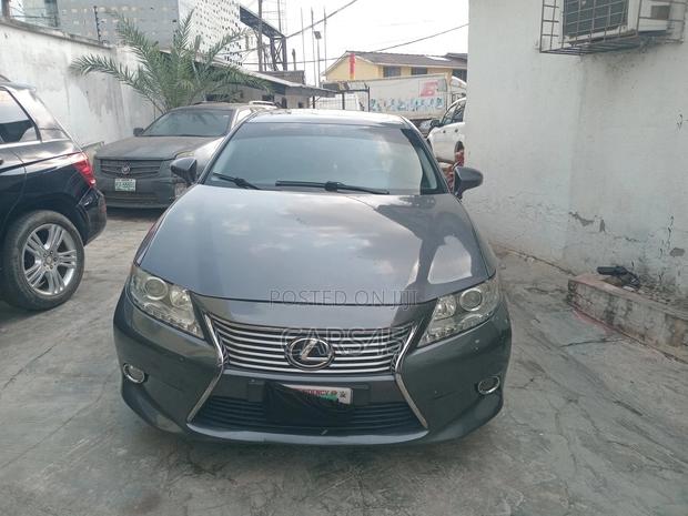 Lexus ES 2013 Gray