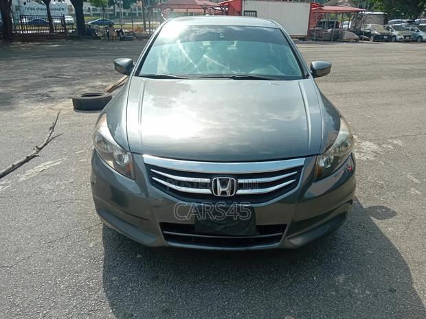 Honda Accord 2011 Gray