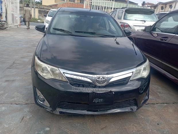 Toyota Camry 2012 Black
