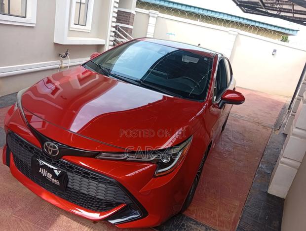 Toyota Corolla SE (1.8L 4cyl 2A) 2019 Red