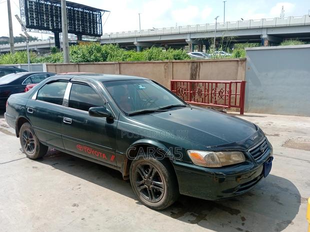 Toyota Camry 2001 Green