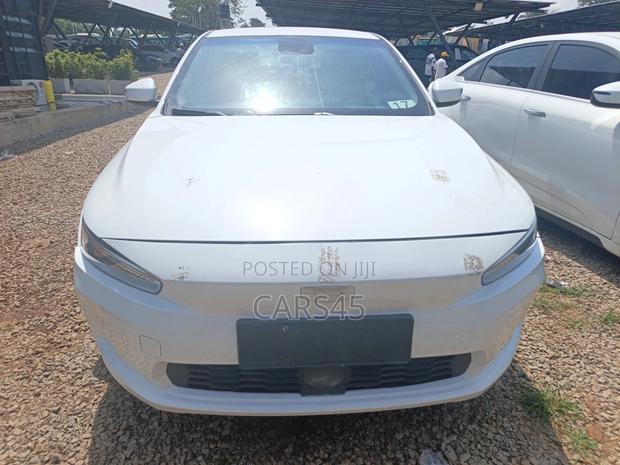 Proton X70 2019 White