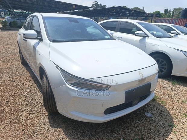 Proton X70 2019 White