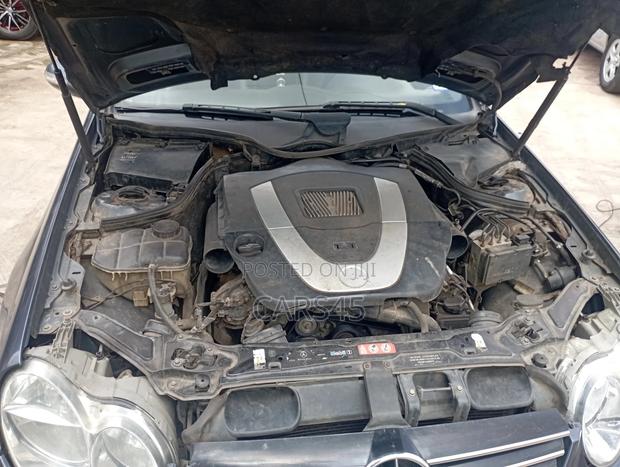 Mercedes-Benz CLK 2006 Blue