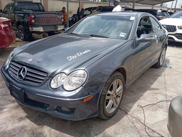 Mercedes-Benz CLK 2006 Blue