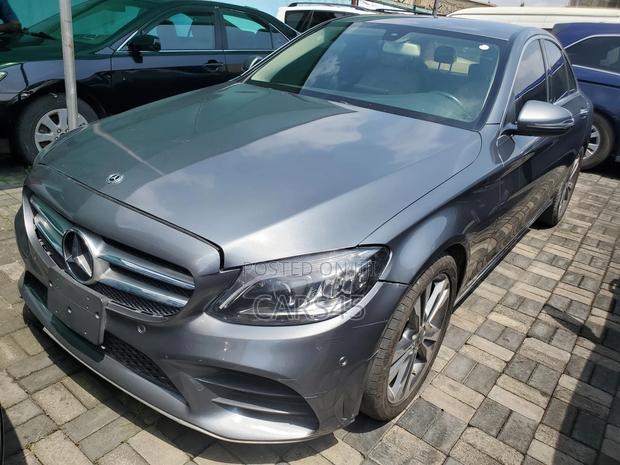 Mercedes-Benz C300 2017 Gray