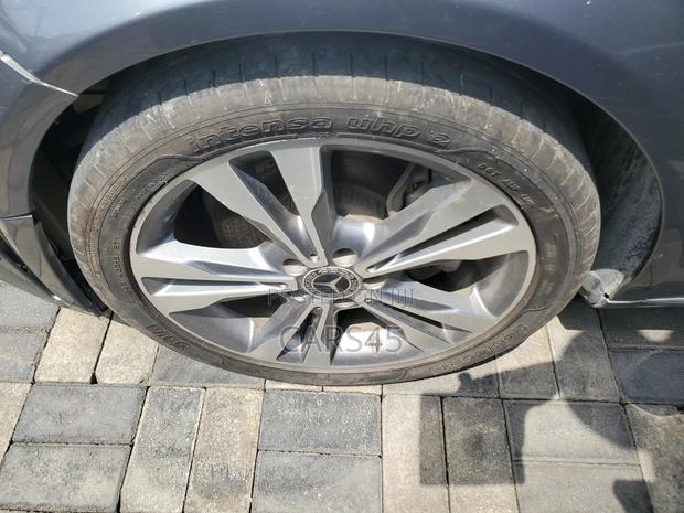 Mercedes-Benz C300 2017 Gray