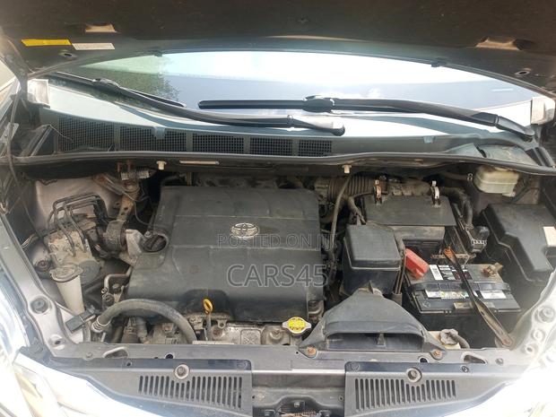 Toyota Sienna 2012 Gray