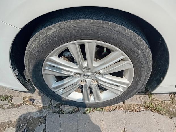 Lexus ES 2014 White