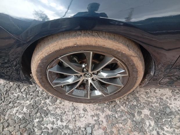 Toyota Camry SE 4dr Sedan (2.5L 4cyl 6A) 2016 Black