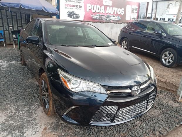 Toyota Camry SE 4dr Sedan (2.5L 4cyl 6A) 2016 Black