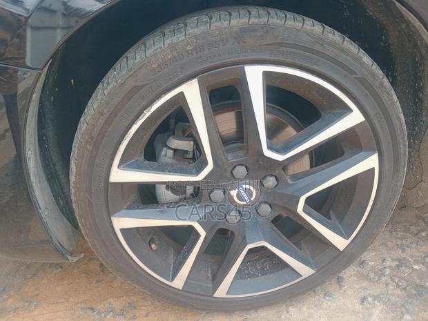Volvo S60 2017 Black