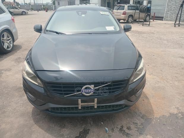 Volvo S60 2017 Black