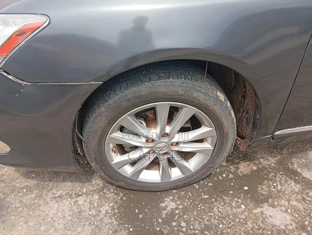 Lexus ES 350 2011 Gray