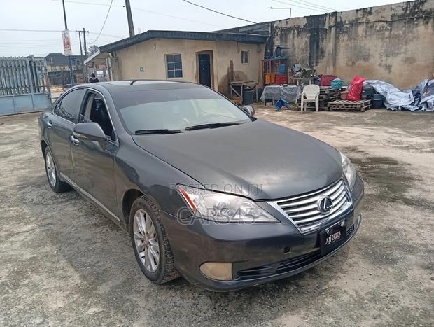 Lexus ES 350 2011 Gray