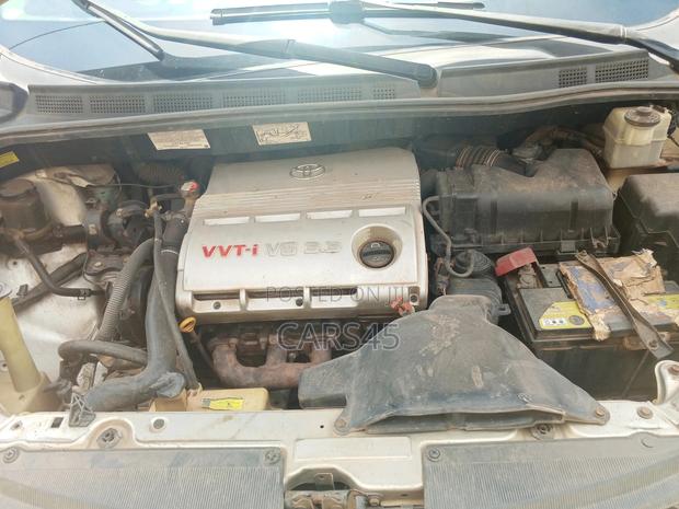 Toyota Sienna 2004 Silver