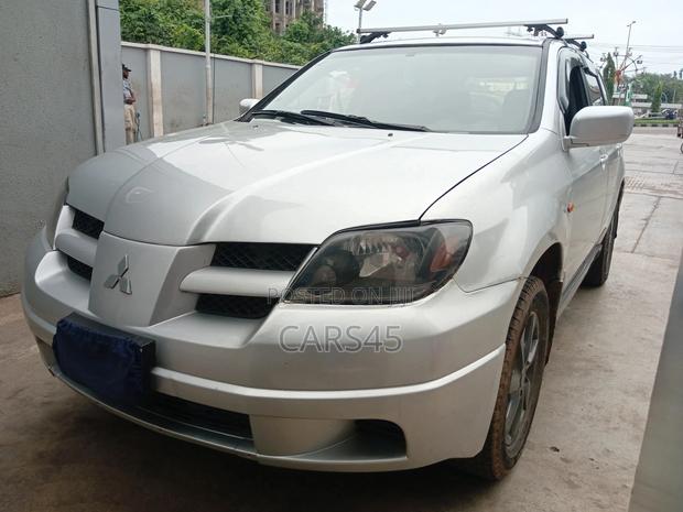 Mitsubishi Outlander 2003 Silver
