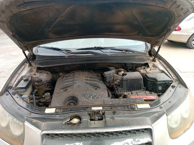 Hyundai Santa Fe 2010 Gold