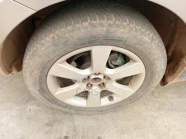 Hyundai Santa Fe 2010 Gold