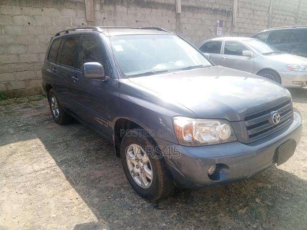 Toyota Highlander V6 2006 Gray