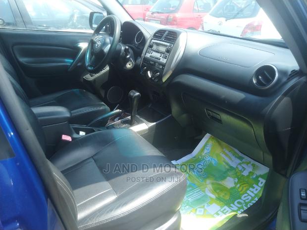 Toyota RAV4 2005 Blue