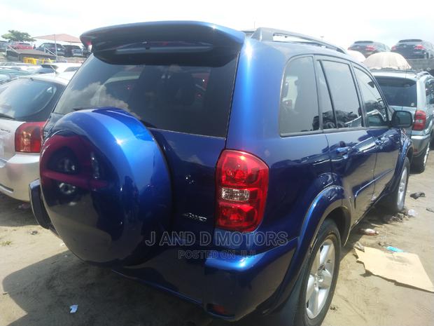 Toyota RAV4 2005 Blue